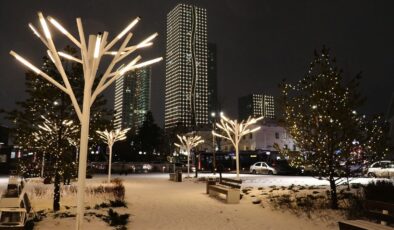 Astana Yeni Yıla Işıklandırılarak Hazırlanıyor
