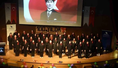 Düzce Üniversitesi Okul Öncesi Eğitimi Uygulama ve Araştırma Merkezi tarafından düzenlenen ‘100. Yılda Öğretmen Olmak’ adlı program gerçekleştirildi