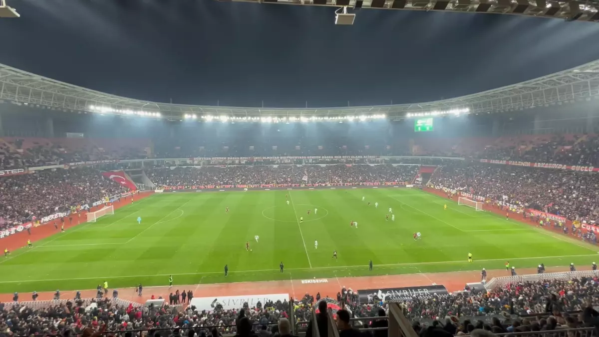 Eskişehirspor’dan Seyirci Rekoru: 30 Bin 358 Taraftarla Galibiyet