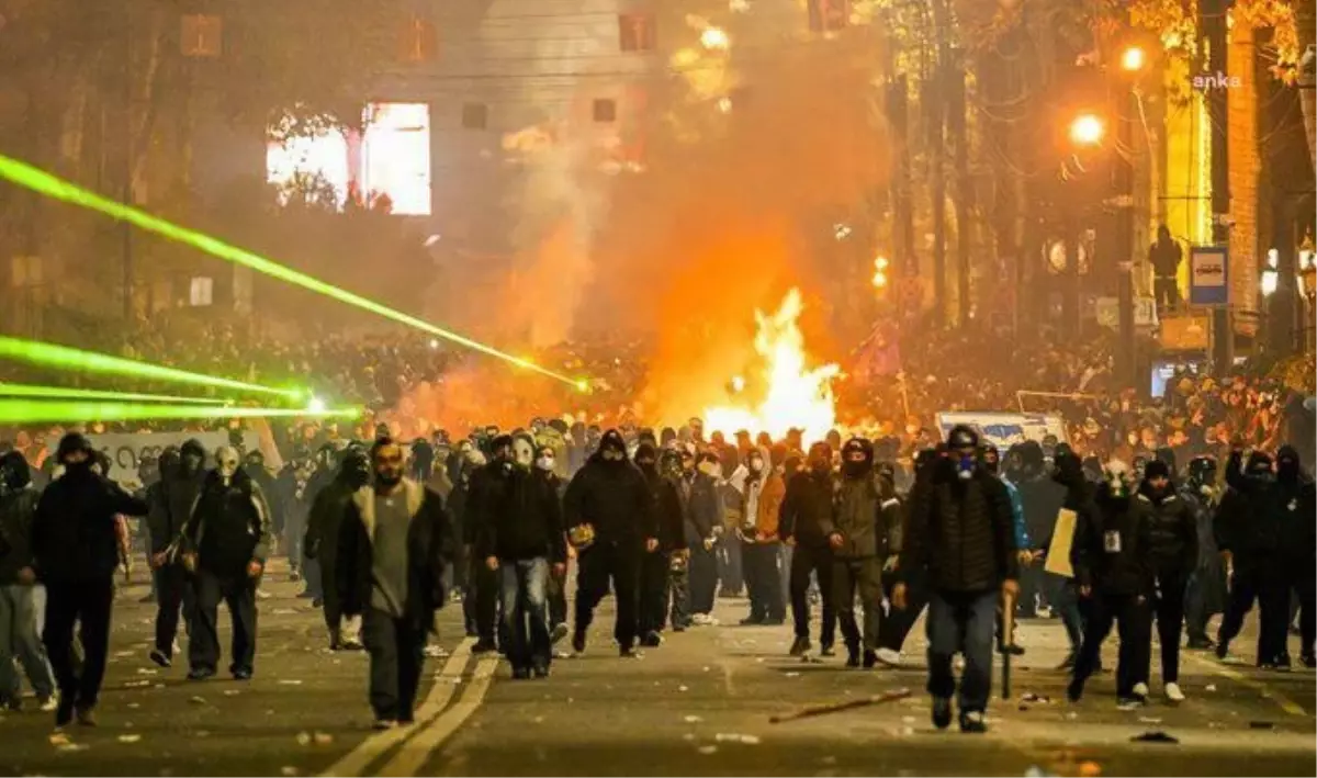 Gürcistan’da Protesto Gerginliği