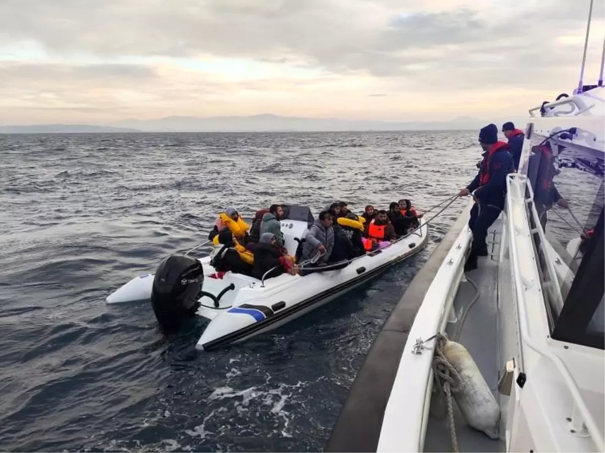 Seferihisar’da 33 Göçmen ve Kaçakçı Yakalandı